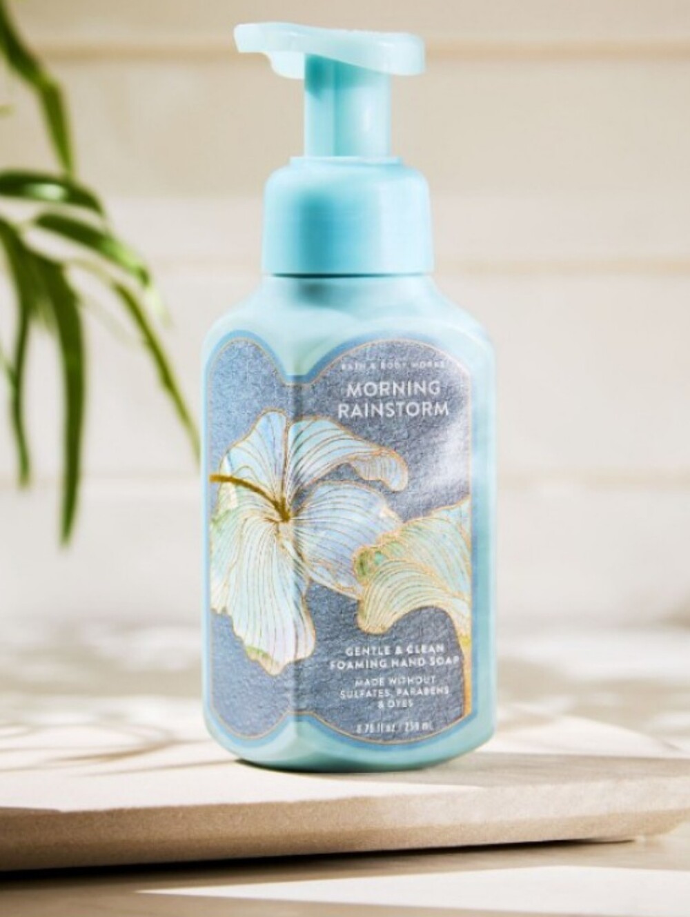 Bath & Body Works Morning Rainstorm Hand Soap - Blue
